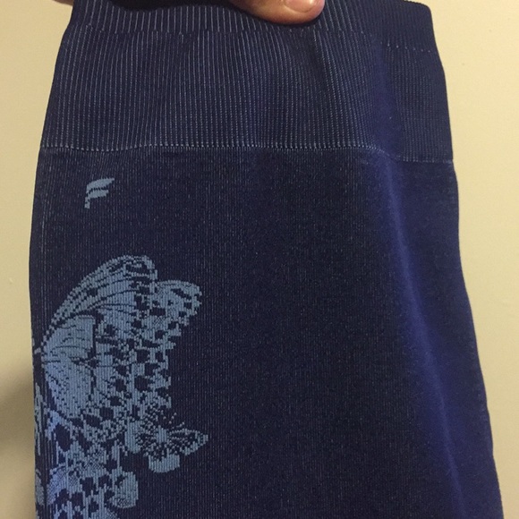 FABLETICS, butterflies 🦋,blue Capri-leggings LG - Picture 15 of 15